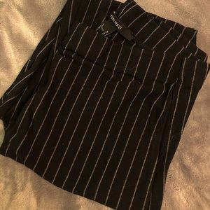 High Waisted Black Pin Stripe Leggings